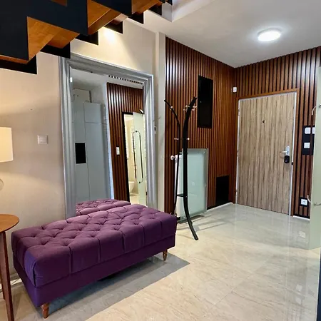 - Hlavna Ulica, Centrum, Netflix, Parking * 科希策